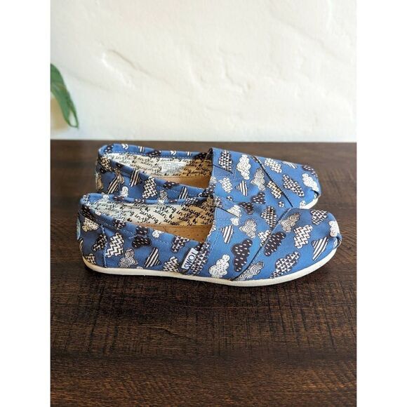 Toms Classics Cloud Print Slip-On Sneaker Shoes - Size 5.5 - Picture 1 of 8